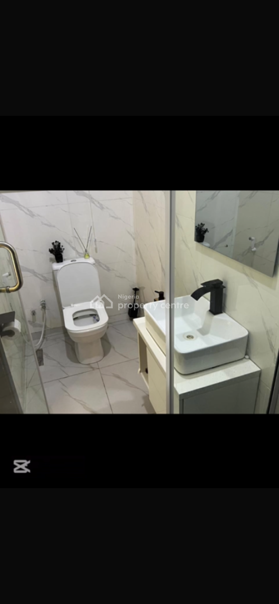 Classy 3 Bedroom Suite with Gym and Pool, Lekki Phase 1, Lekki, Lagos, Flat / Apartment Short Let