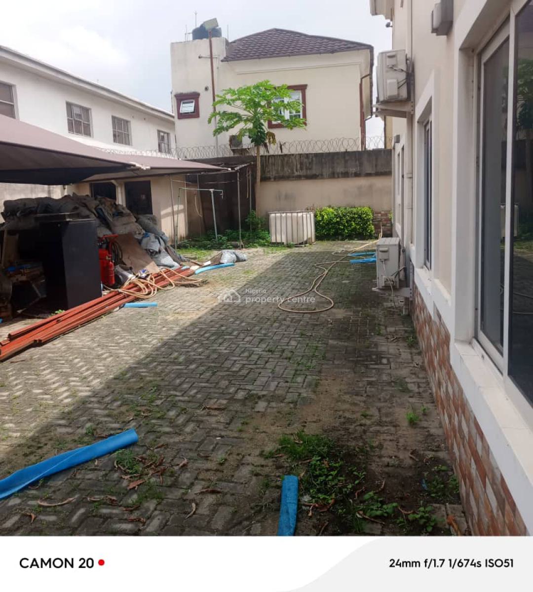 5 Bedrooms Massive Detached Duplex with Bq and Spacious Compound, Ikoyi, Lagos, Detached Duplex for Sale