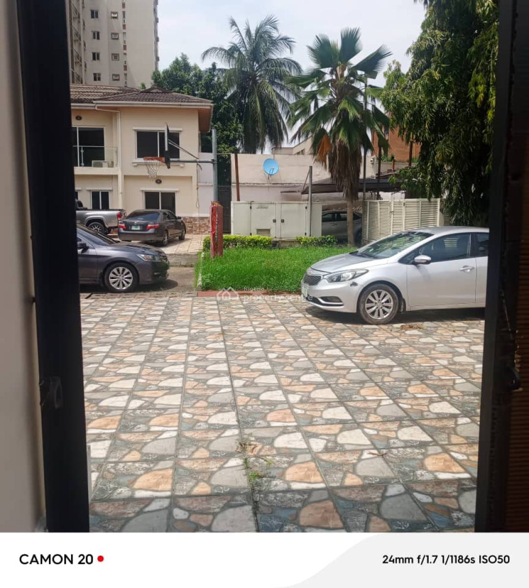 5 Bedrooms Massive Detached Duplex with Bq and Spacious Compound, Ikoyi, Lagos, Detached Duplex for Sale