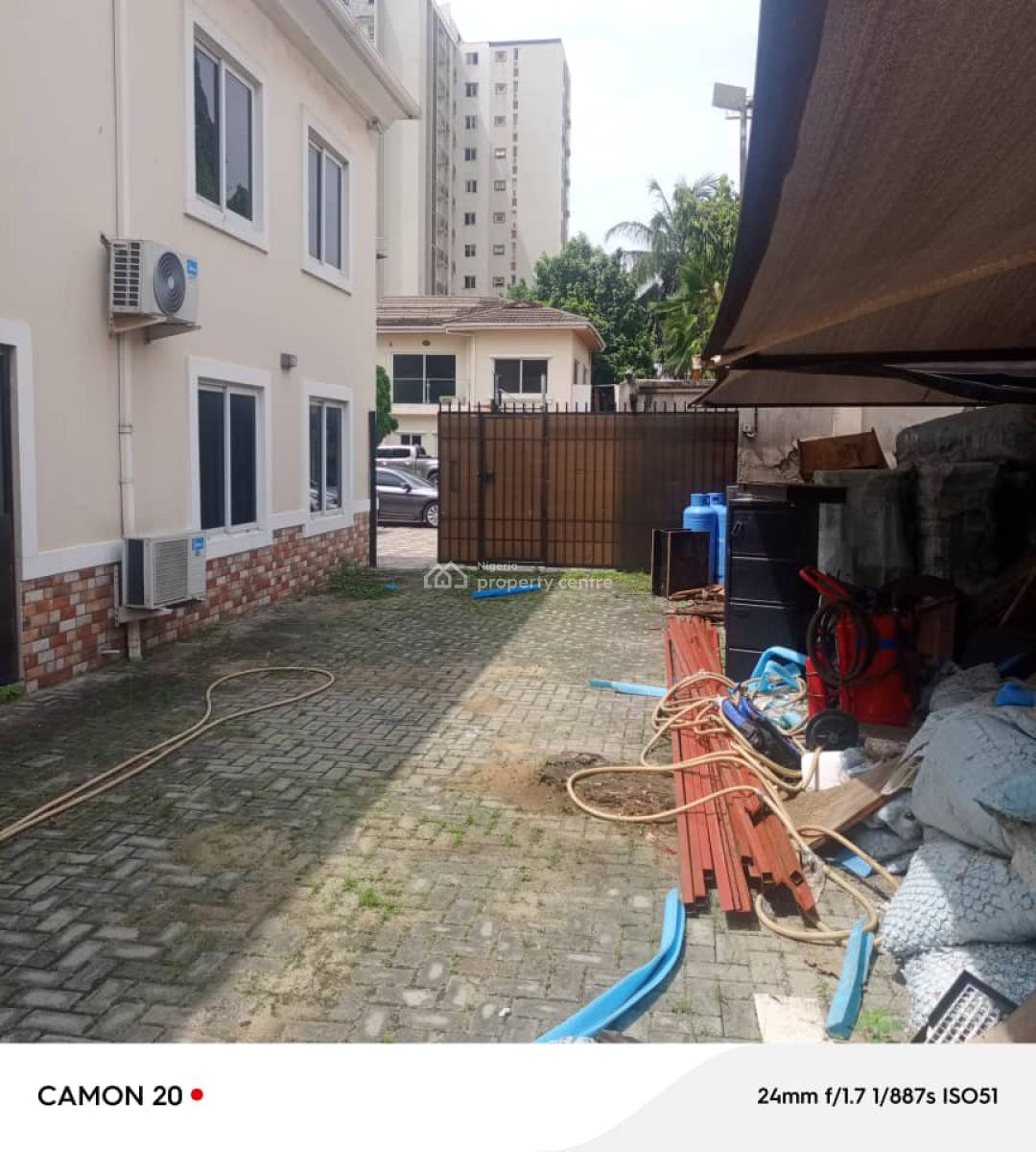 5 Bedrooms Massive Detached Duplex with Bq and Spacious Compound, Ikoyi, Lagos, Detached Duplex for Sale