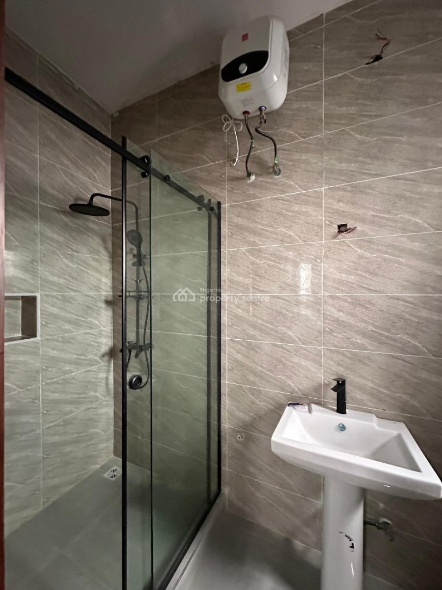 Well-built 5 Bedroom Fully Detached Duplex with Bq, Ajah, Lagos, Detached Duplex for Sale