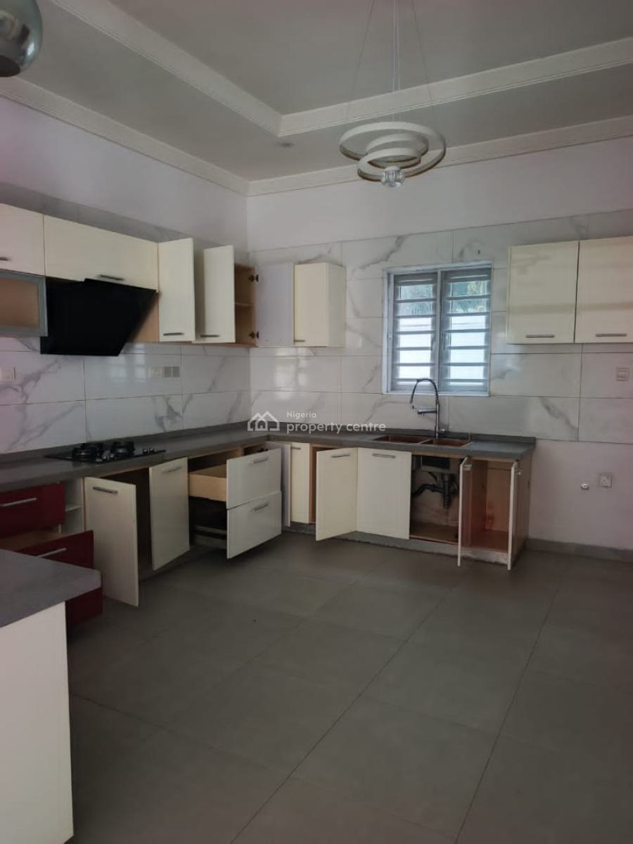 4 Bedroom Fully Detatched House with a Room Bq, Lekki Right, Lekki Phase 1, Lekki, Lagos, House for Rent