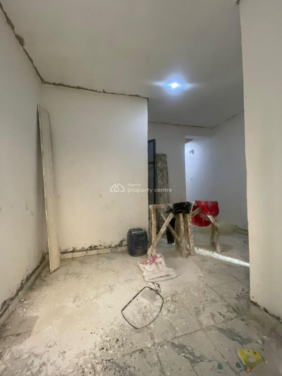 Standard and Spacious Room Self Contain, Palmgrove, Shomolu, Lagos, Self Contain (single Rooms) for Rent