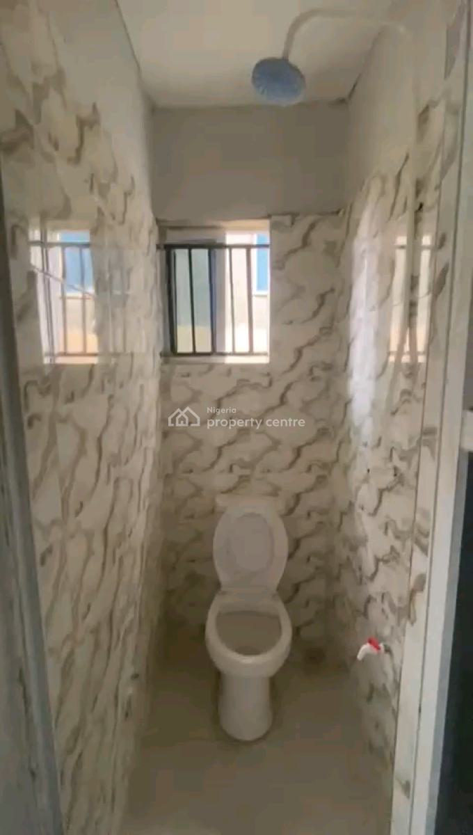 Standard Mini Flat, Iyana Oworo, Oworonshoki, Kosofe, Lagos, Mini Flat (room and Parlour) for Rent