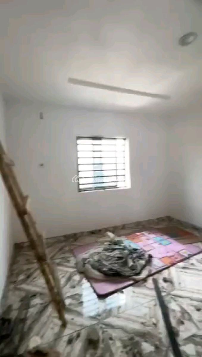 Newly Built 2 Bedroom Flat, Akoka, Yaba, Lagos, Flat / Apartment for Rent