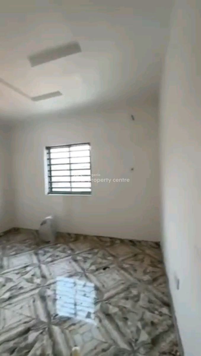 Newly Built 2 Bedroom Flat, Akoka, Yaba, Lagos, Flat / Apartment for Rent
