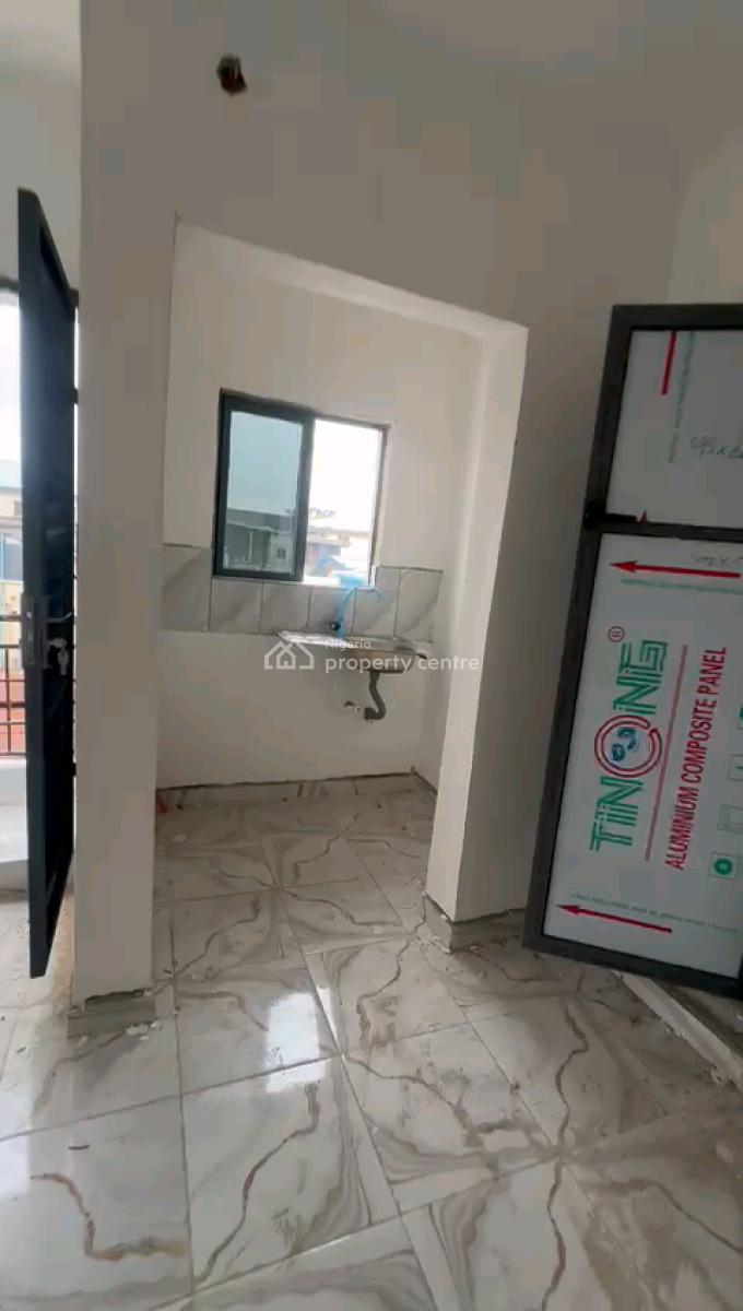 Standard and Spacious Mini Flat, Shomolu, Lagos, Mini Flat (room and Parlour) for Rent