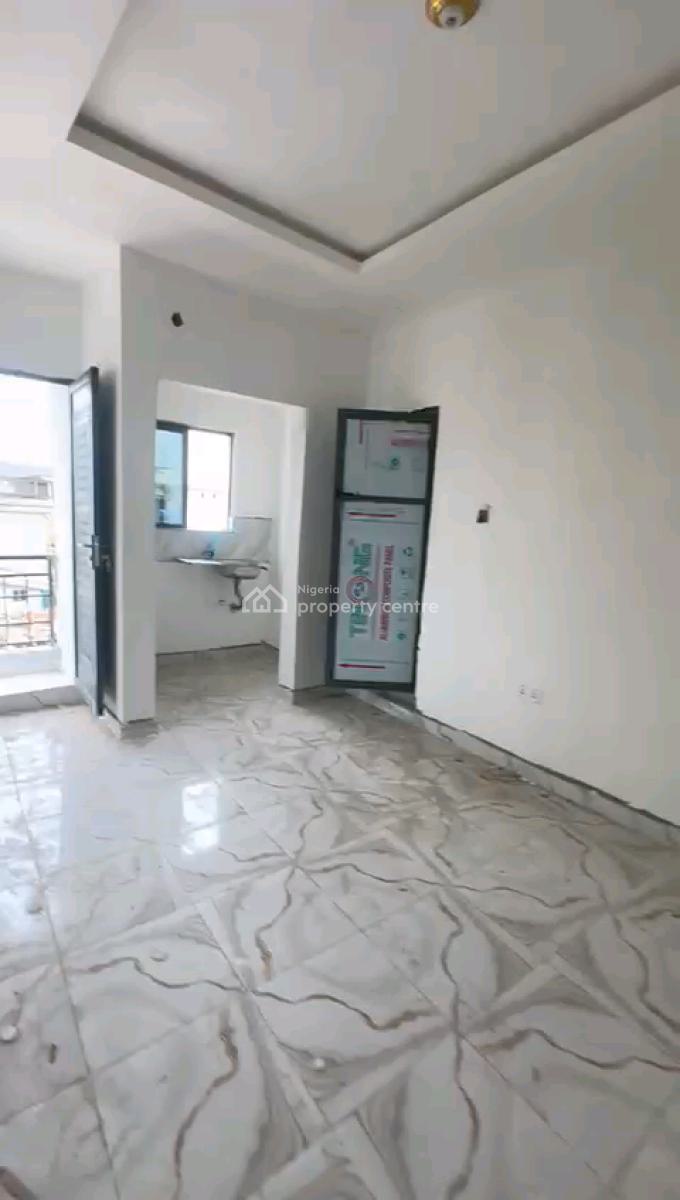 Standard and Spacious Mini Flat, Shomolu, Lagos, Mini Flat (room and Parlour) for Rent