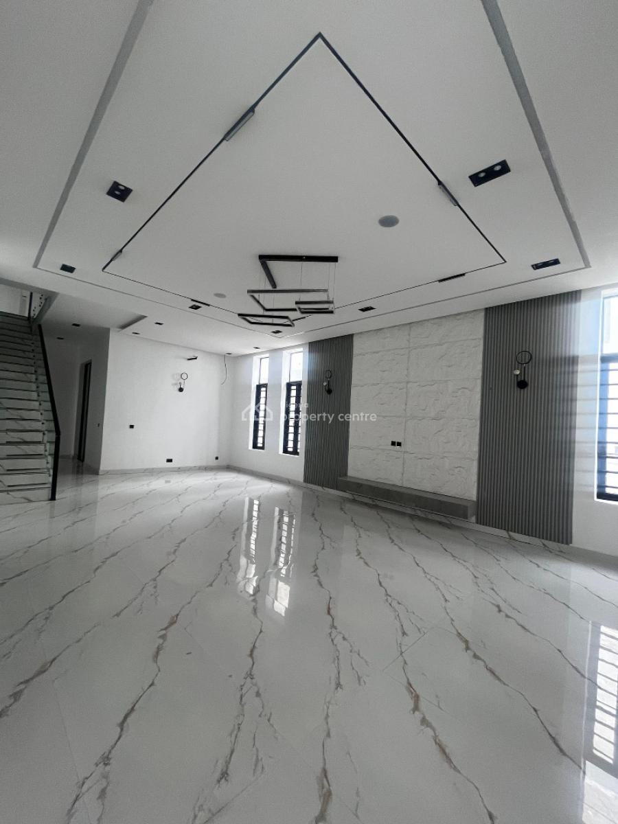 Neatly Built 5 Bedrooms Fully Detached Duplex with Bq, Lekki, Lagos, Detached Duplex for Sale