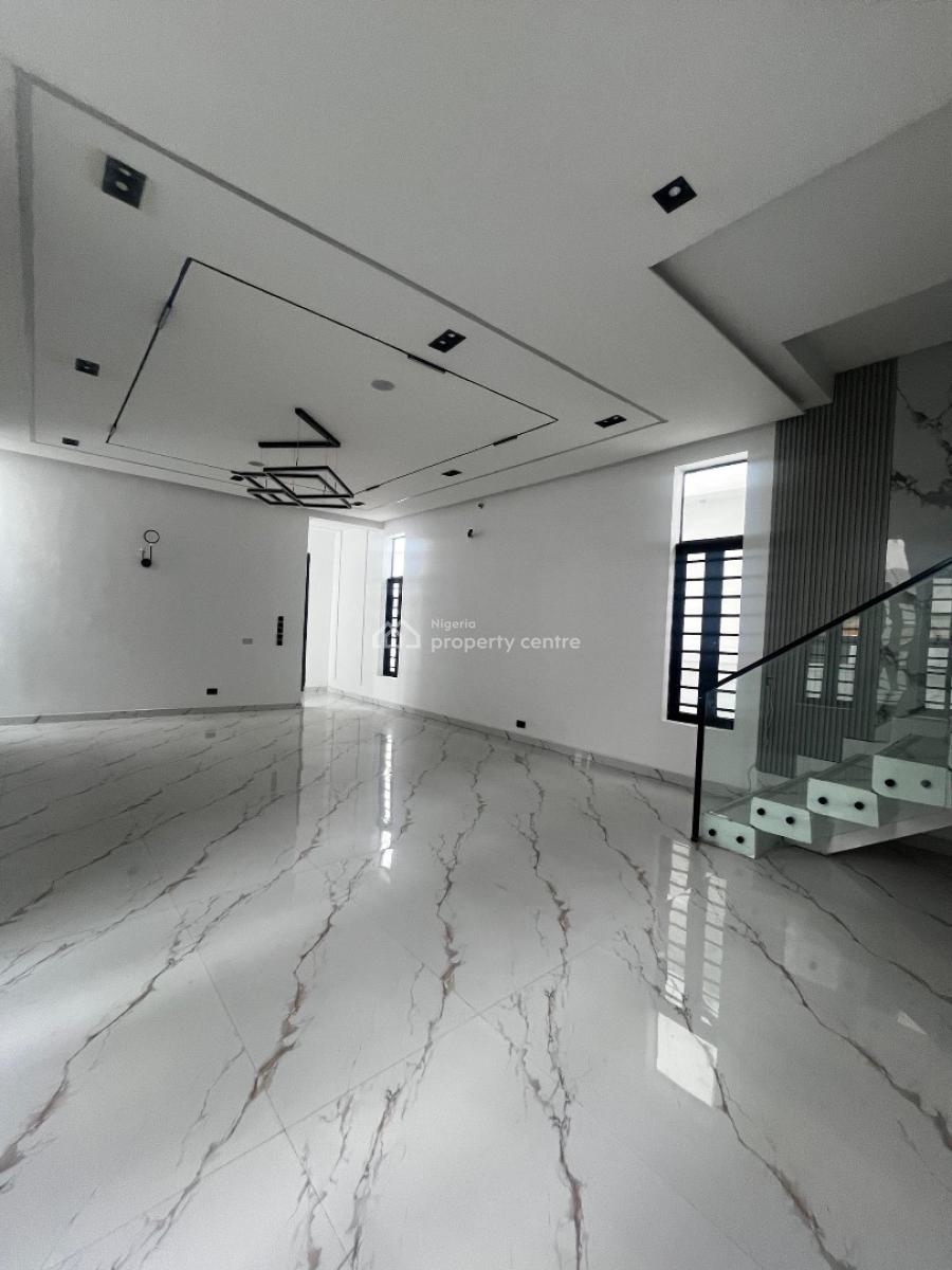 Neatly Built 5 Bedrooms Fully Detached Duplex with Bq, Lekki, Lagos, Detached Duplex for Sale