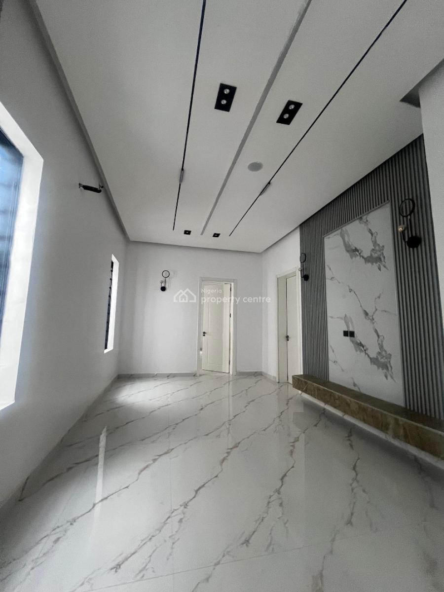 Neatly Built 5 Bedrooms Fully Detached Duplex with Bq, Lekki, Lagos, Detached Duplex for Sale