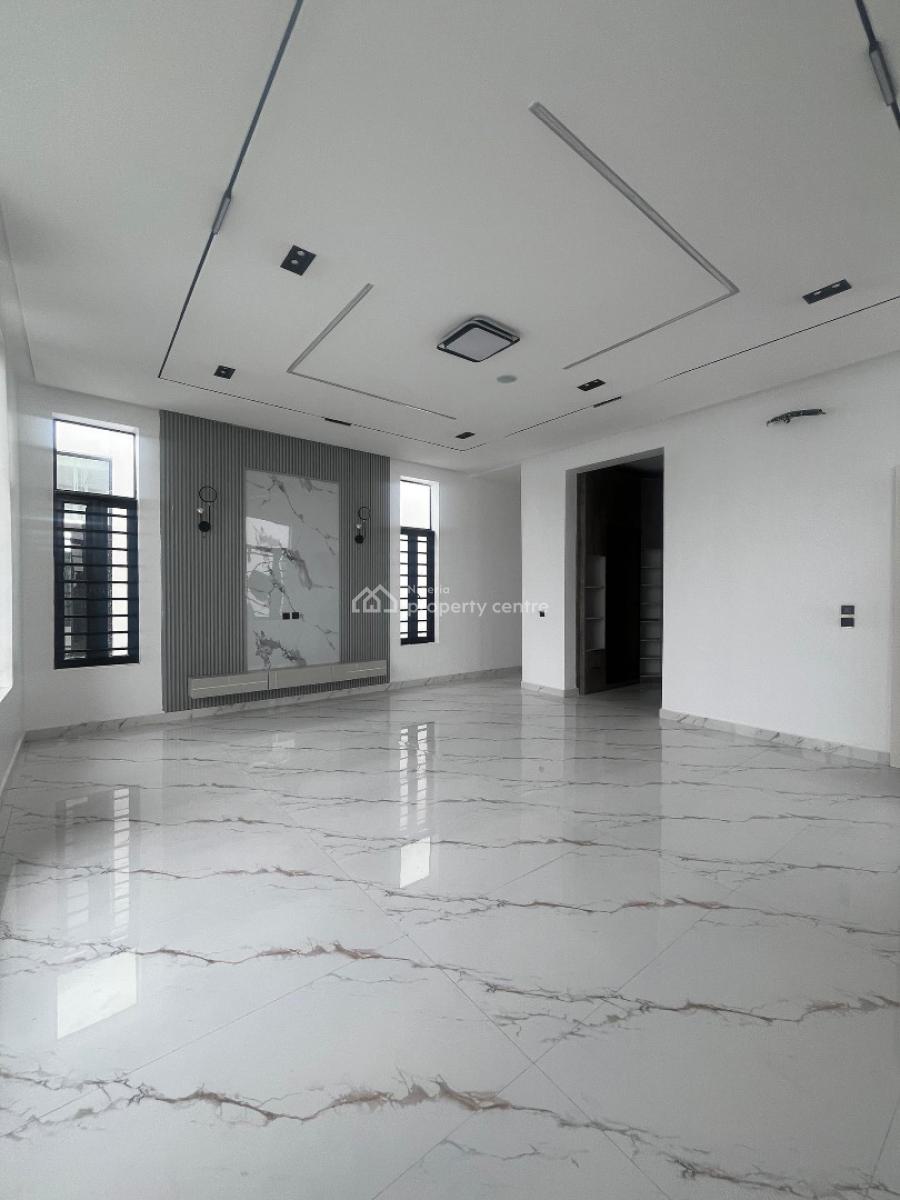 Neatly Built 5 Bedrooms Fully Detached Duplex with Bq, Lekki, Lagos, Detached Duplex for Sale