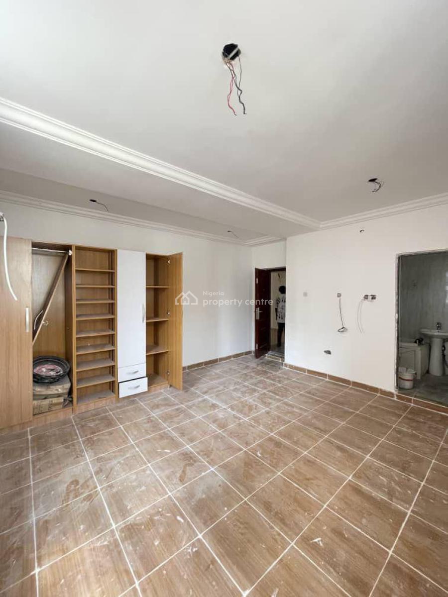 Beautifully Designed 3-bedroom Apartment + Solar & Inverter, Where Comfort Meets Smart Living 🌞 Experience Refined City Living in, Yaba, Lagos, Block of Flats for Sale