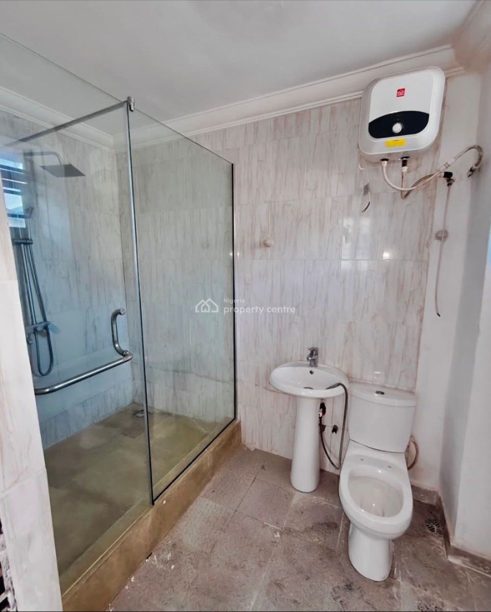 Beautifully Designed 3-bedroom Apartment + Solar & Inverter, Where Comfort Meets Smart Living 🌞 Experience Refined City Living in, Yaba, Lagos, Block of Flats for Sale