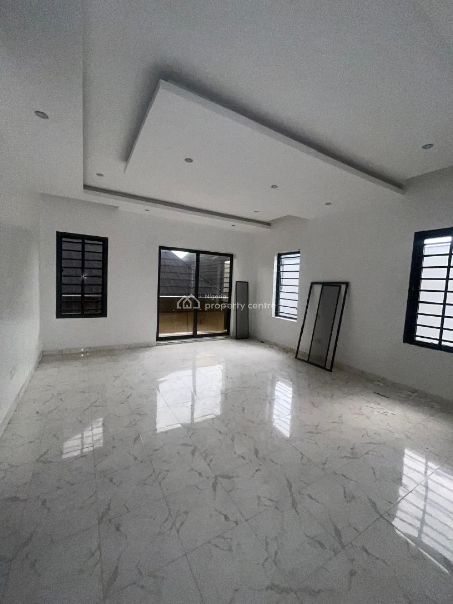 Neatly Built 6 Bedrooms Semi Detached Duplex with Bq, Lekki, Lagos, Semi-detached Duplex for Sale