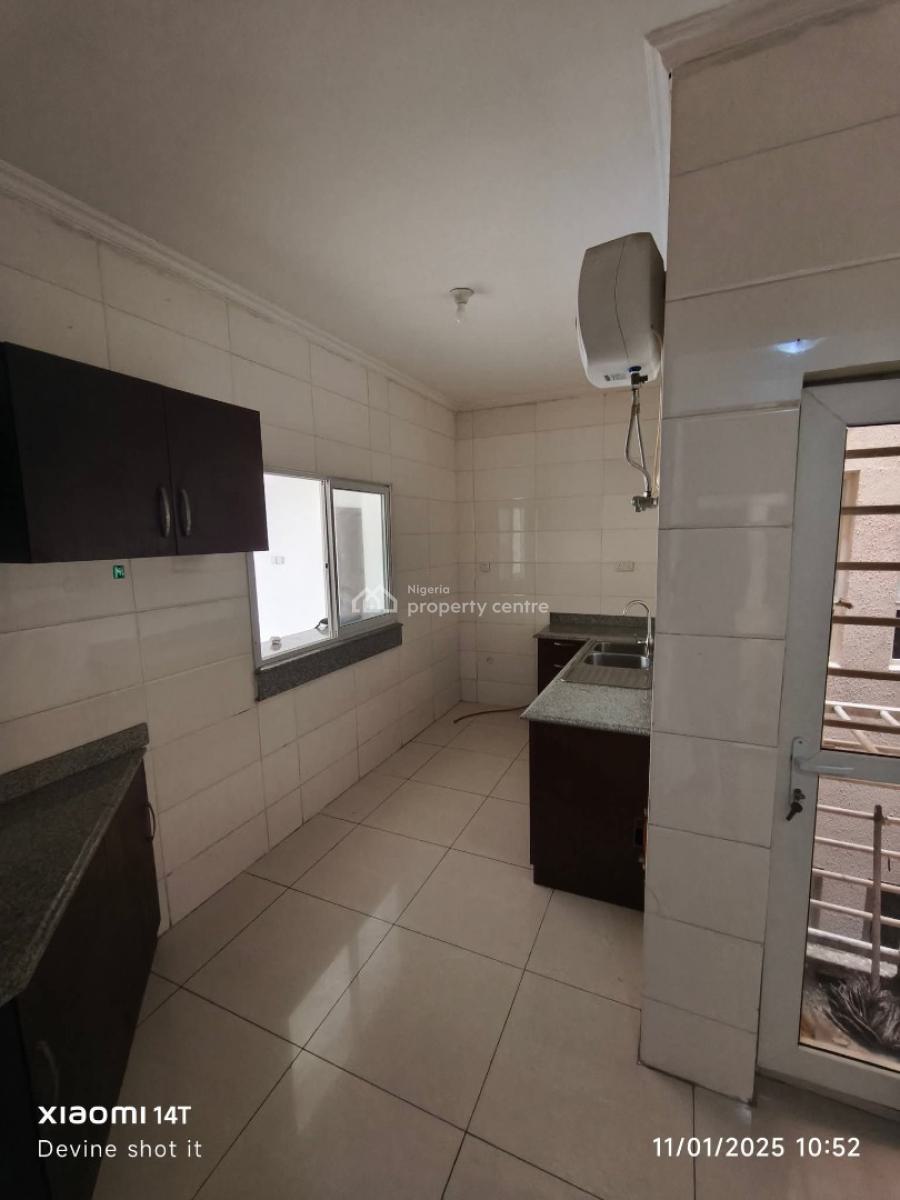 Lovely 3 Bedroom Apartment, Cardigan Estate, Osapa, Lekki, Lagos, Flat / Apartment for Rent