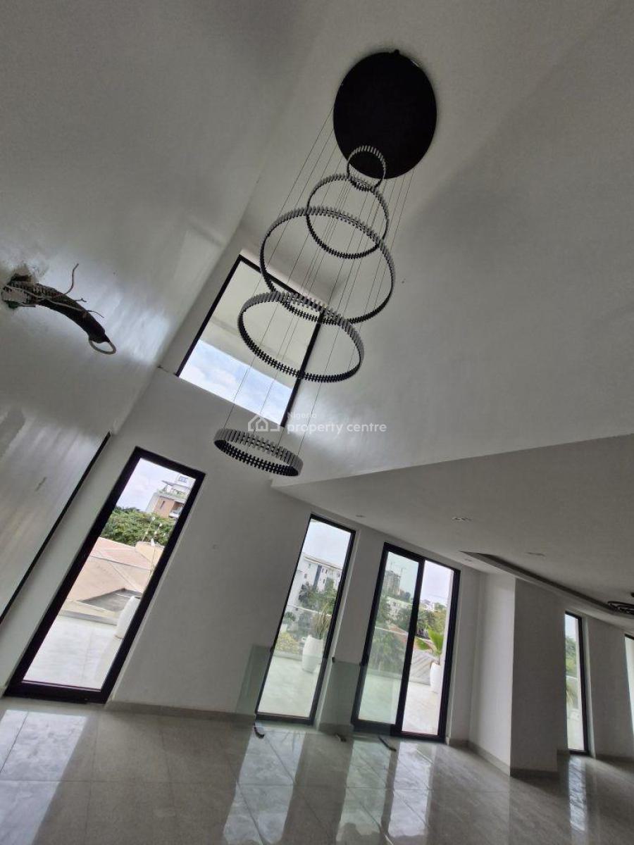 a Well Detailed 5 Bedroom Luxury Penthouse with 2 Bqs, Ikoyi, Lagos, Detached Duplex for Sale