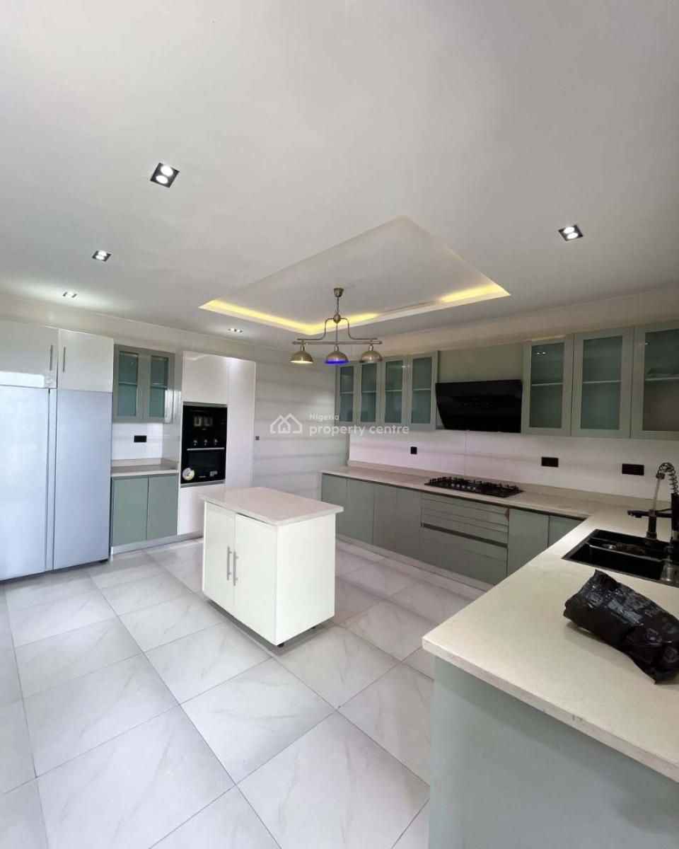 4 Bedroom Fully Furnished Penthouse Maisonette with Bq, Right Hand, Lekki Phase 1, Lekki, Lagos, Flat / Apartment for Rent