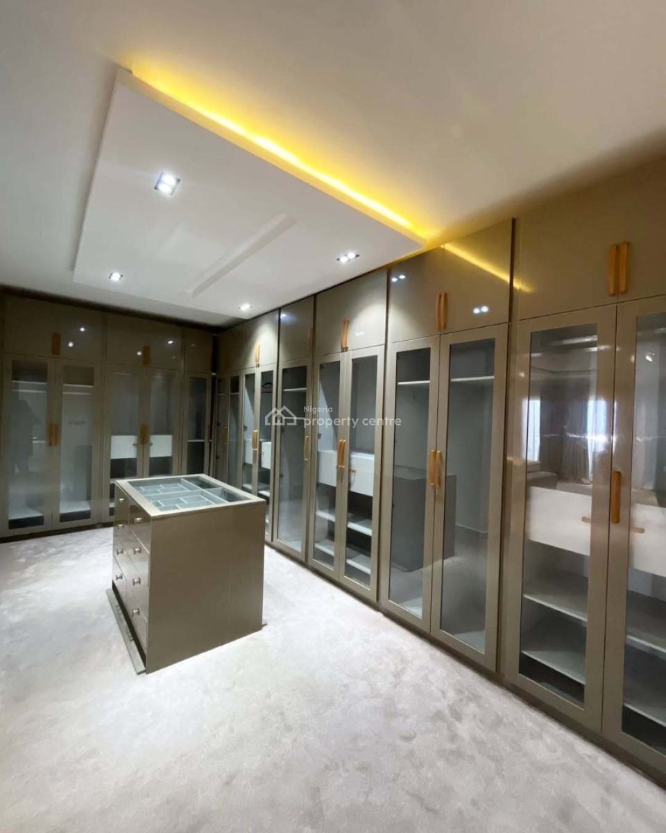 4 Bedroom Fully Furnished Penthouse Maisonette with Bq, Right Hand, Lekki Phase 1, Lekki, Lagos, Flat / Apartment for Rent