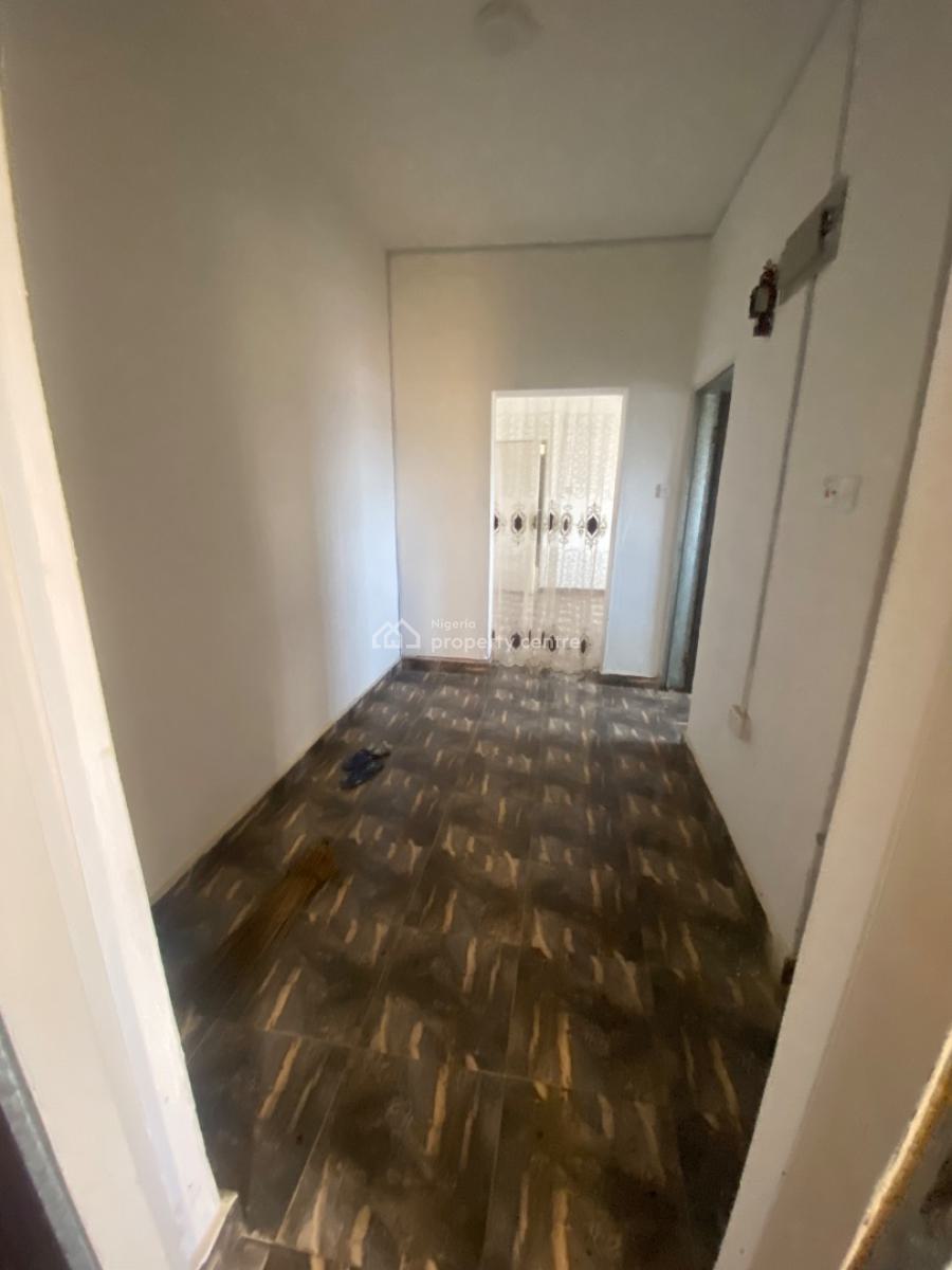 Spacious Miniflat, Igbogbo, Ikorodu, Lagos, Flat / Apartment for Rent