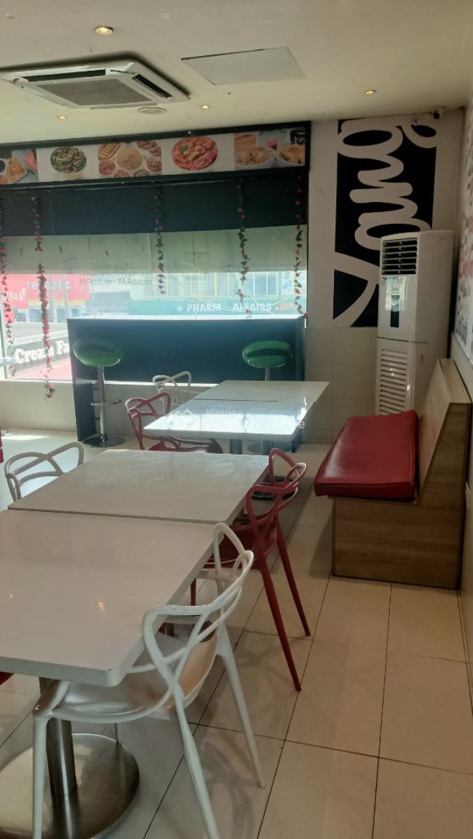 Showroom Space, Ogudu Road, Ogudu, Lagos, Shop for Rent