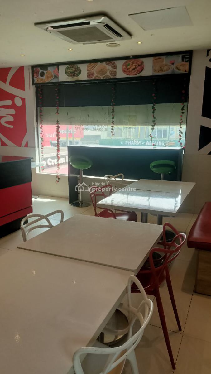 Showroom Space, Ogudu Road, Ogudu, Lagos, Shop for Rent