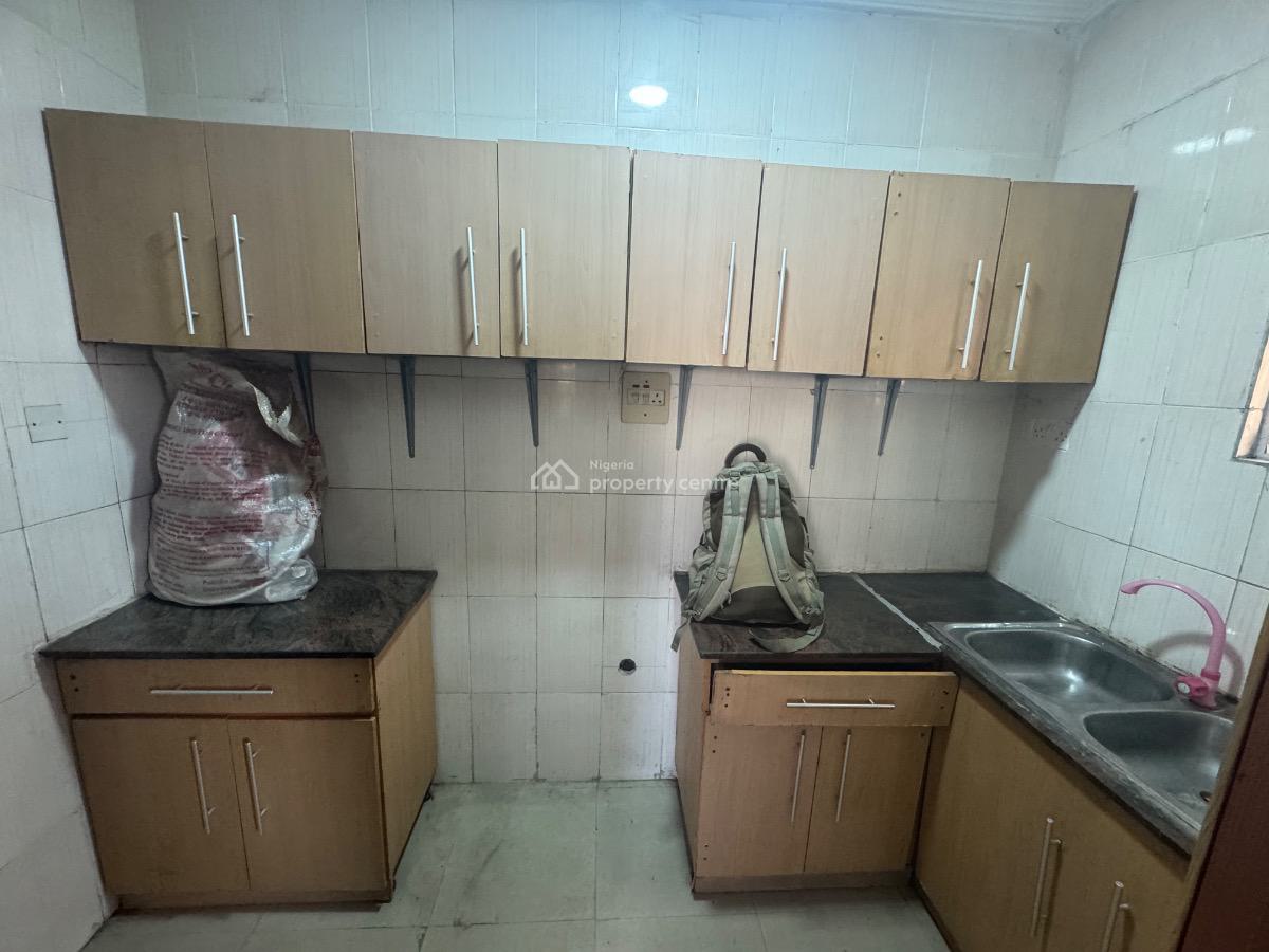 a Nice 1 Bedroom Apartment(upstair), Lekki Right., Lekki Phase 1, Lekki, Lagos, Mini Flat (room and Parlour) for Rent