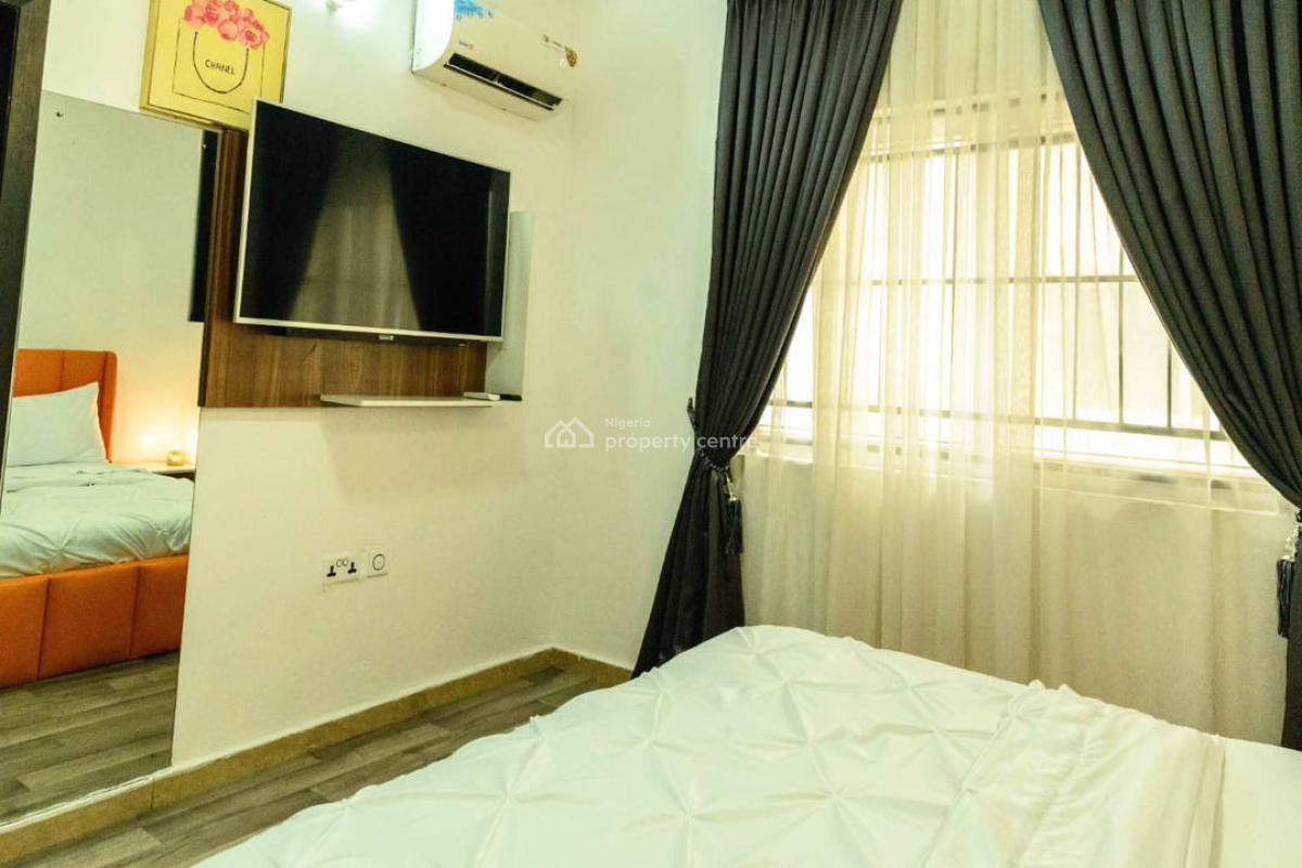 Fully Furnished & Serviced Luxury 3 Bedrooms Apartment with Pool, Ikate, Lekki, Lagos, Flat / Apartment for Rent