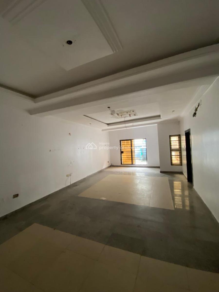 Spacious Neat and Well Maintained 4 Bedroom Terrace Duplex with a Bq, Oral Estate, Lekki Phase 2, Lekki, Lagos, Terraced Duplex for Rent