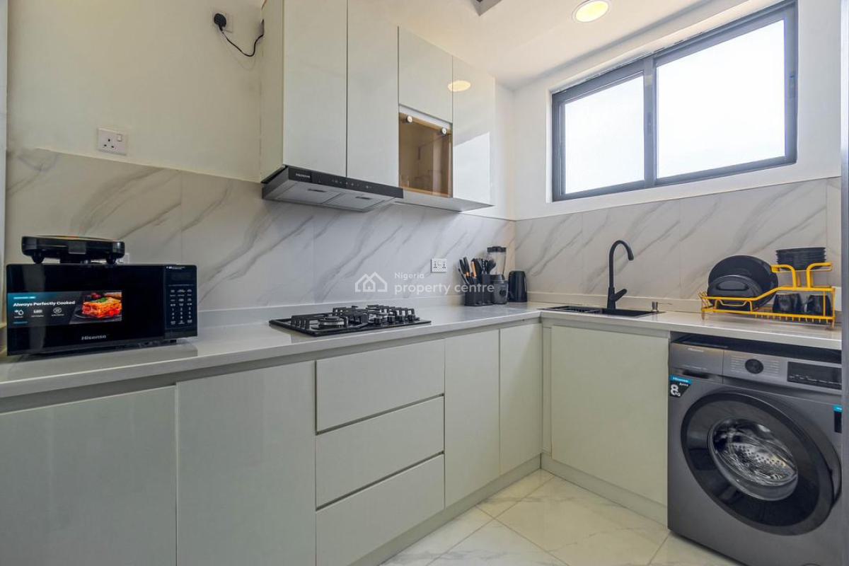 3 Bedroom Apartment with Snooker Table Restaurant and Bar, Victoria Island (vi), Lagos, Flat / Apartment Short Let