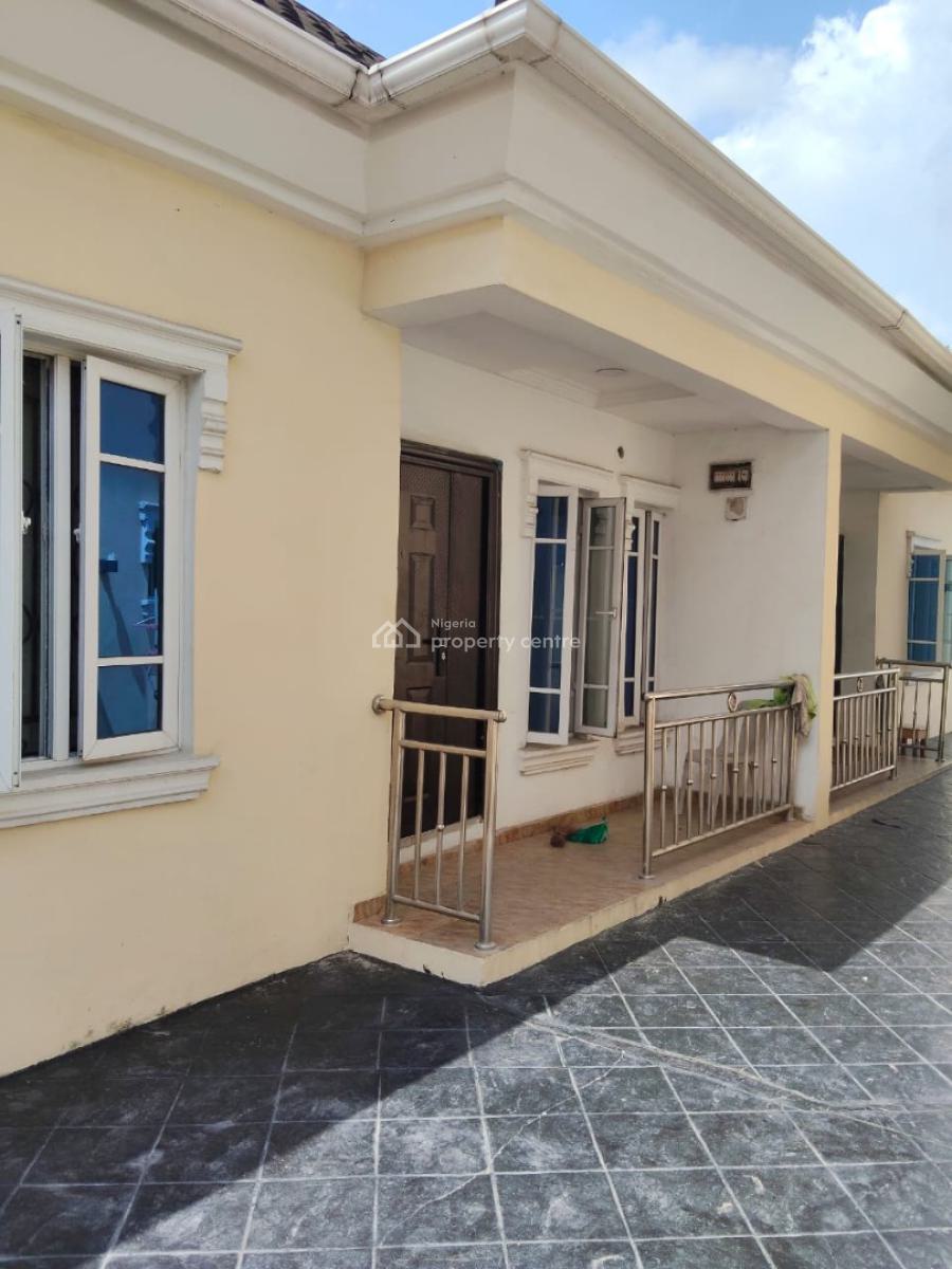 Well Maintained Mini Flat, Elesekan, Bogije, Ibeju Lekki, Lagos, Mini Flat (room and Parlour) for Rent