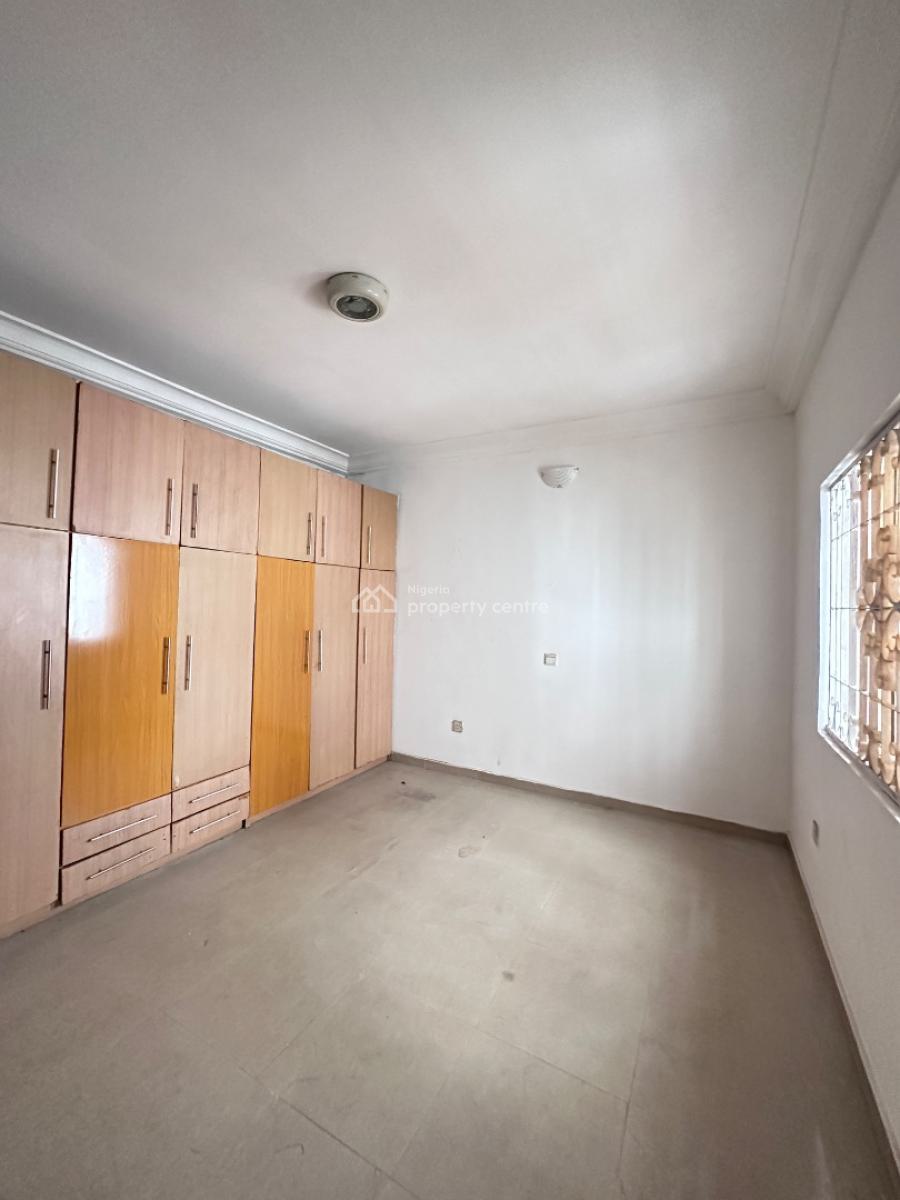 Standard 2 Bedroom Apartment in a Serene Location, Lekki Phase 1, Lekki, Lagos, Flat / Apartment for Rent