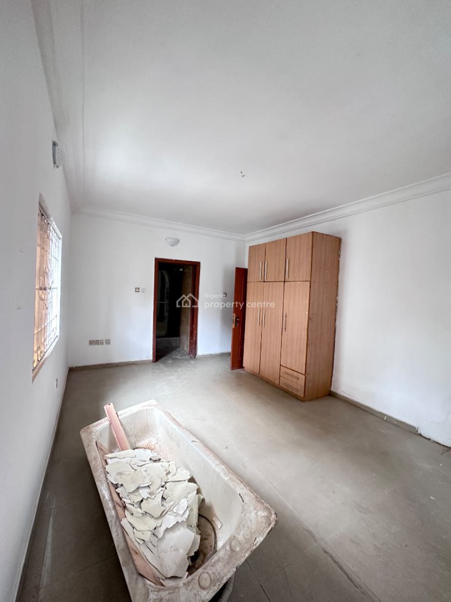 Standard 2 Bedroom Apartment in a Serene Location, Lekki Phase 1, Lekki, Lagos, Flat / Apartment for Rent