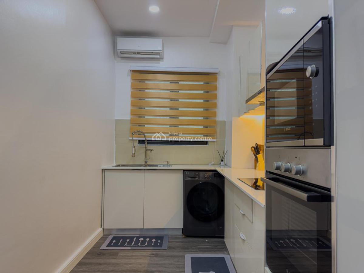 Step Into Premium Comfort at Our Luxury 1-bedroom Apartment in The Hea, Lekki Phase 1, Lekki, Lagos, Flat / Apartment Short Let