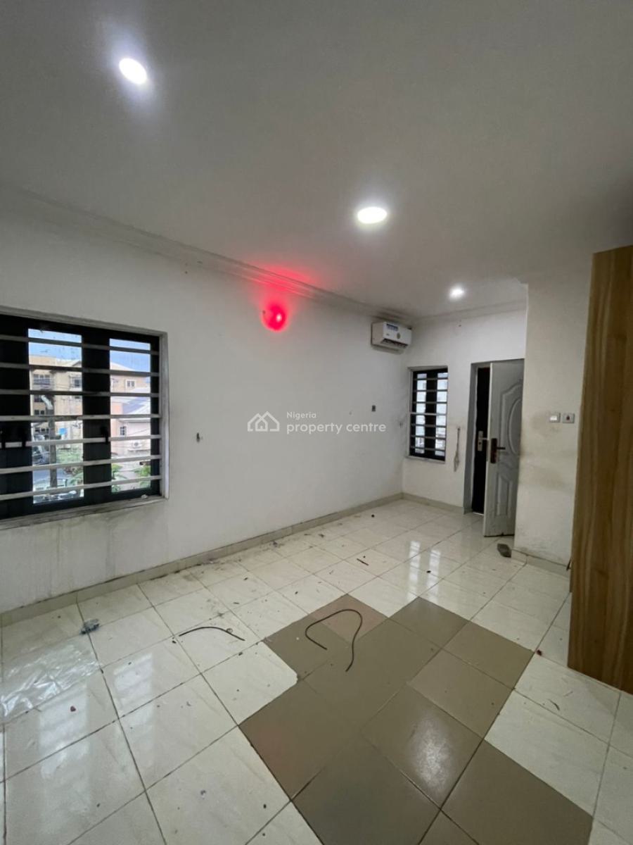 2 Bedroom Apartment, Ikota, Lekki, Lagos, Flat / Apartment for Rent