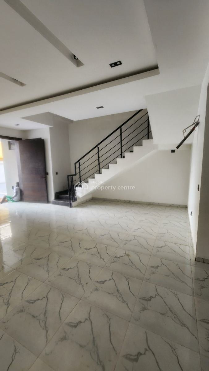 Luxury 4 Bedroom Terrace with Bq, Lekki Phase 1, Lekki, Lagos, Terraced Duplex for Rent