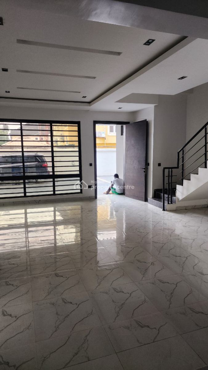 Luxury 4 Bedroom Terrace with Bq, Lekki Phase 1, Lekki, Lagos, Terraced Duplex for Rent