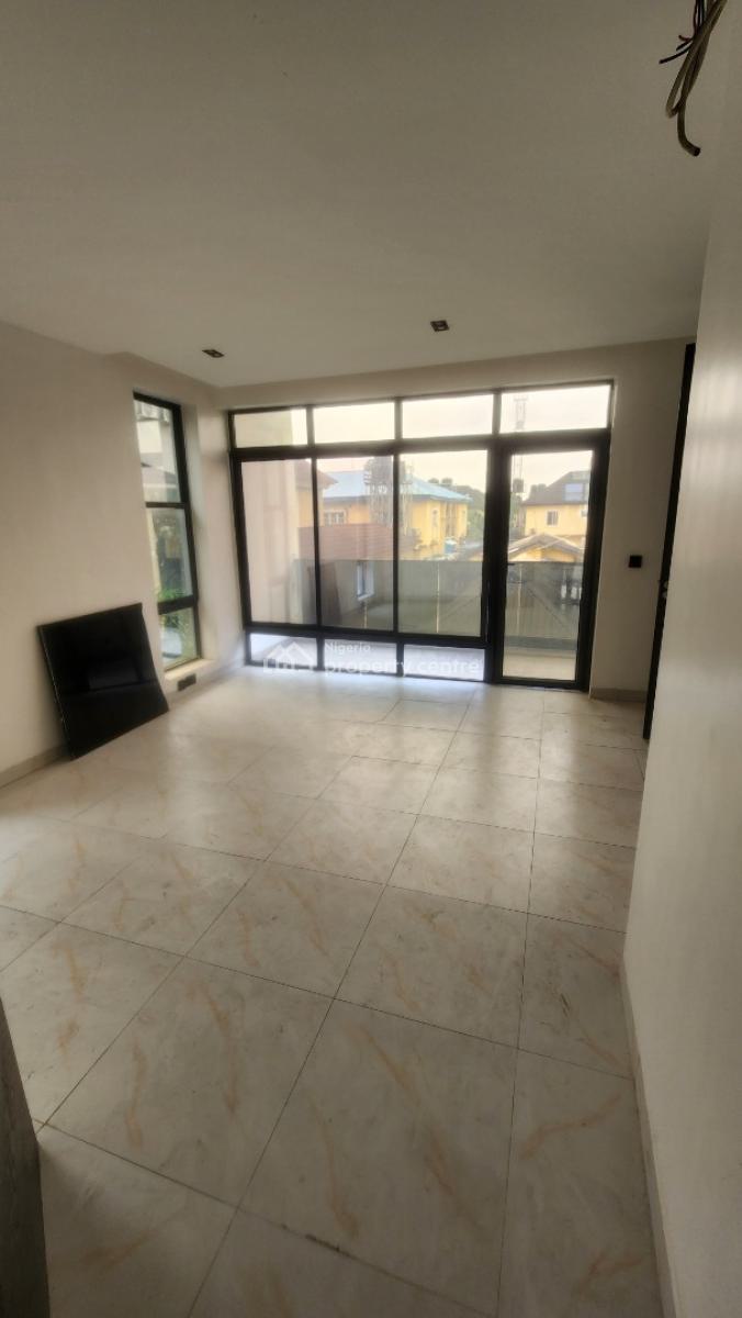 Luxury 4 Bedroom Terrace with Bq, Lekki Phase 1, Lekki, Lagos, Terraced Duplex for Rent