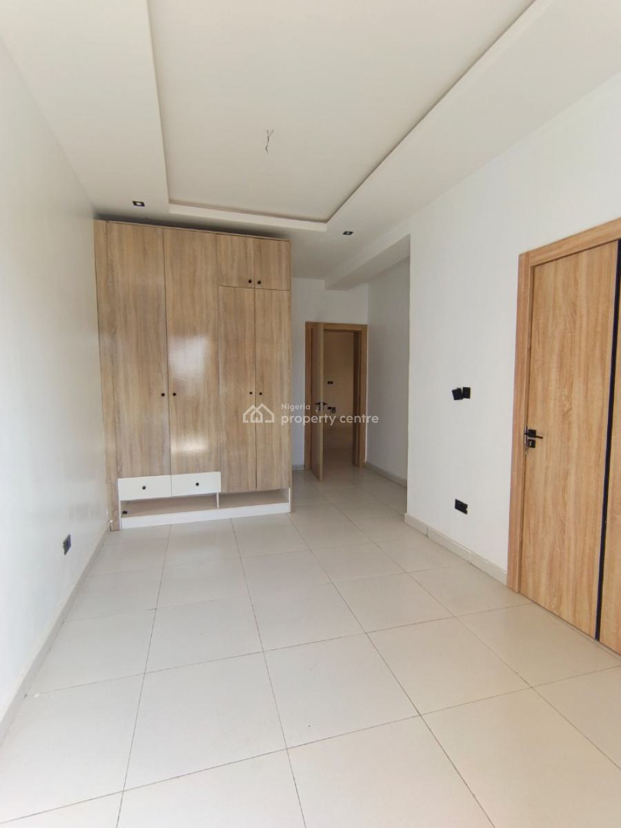 a 2 Bedroom Flat, Ologolo, Lekki, Lagos, Block of Flats for Sale