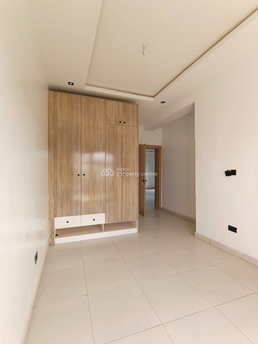 a 2 Bedroom Flat, Ologolo, Lekki, Lagos, Block of Flats for Sale