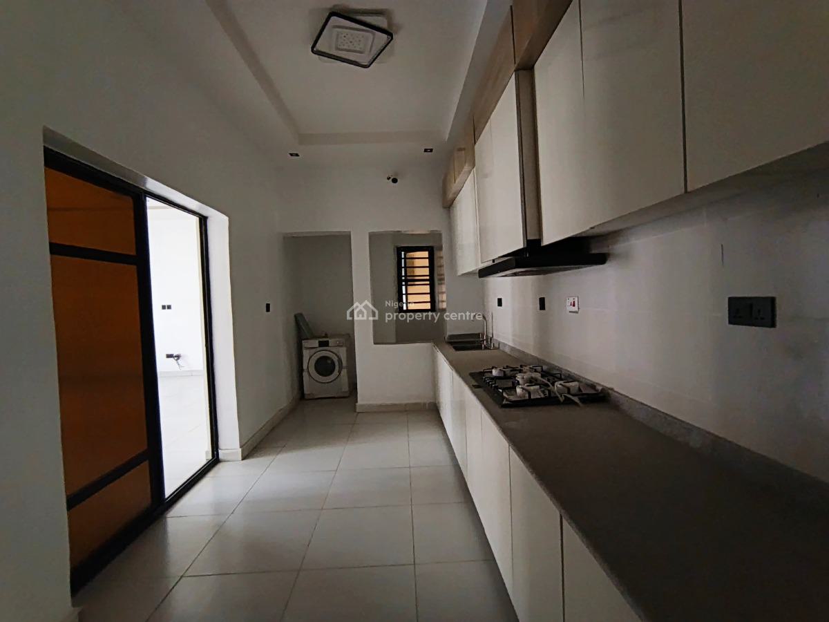 a 2 Bedroom Flat, Ologolo, Lekki, Lagos, Block of Flats for Sale