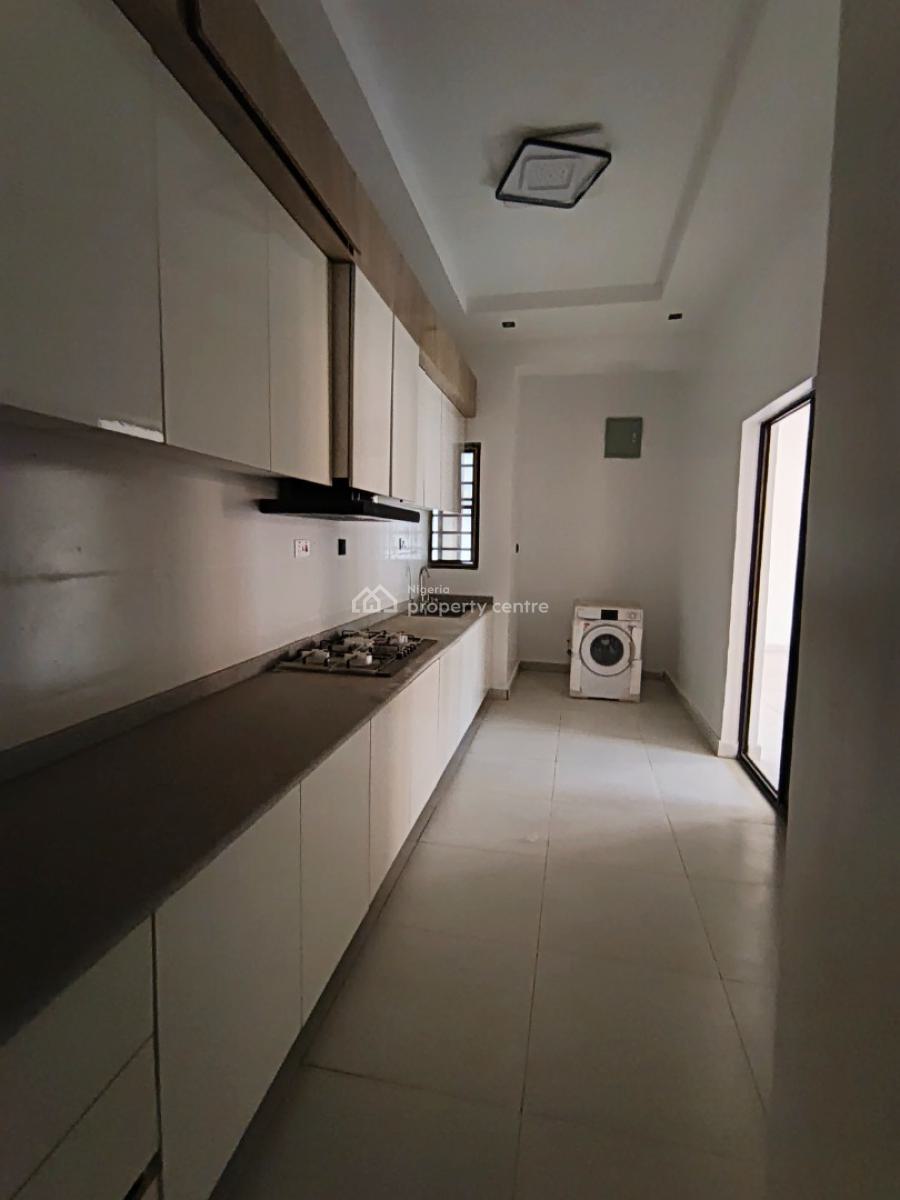 a 2 Bedroom Flat, Ologolo, Lekki, Lagos, Block of Flats for Sale