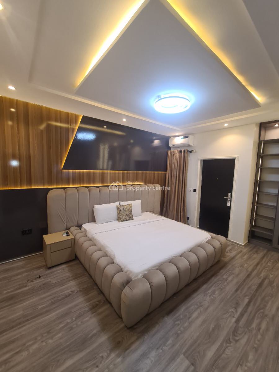 2 Bedroom Apartment, Lekki Phase 1, Lekki, Lagos, Flat / Apartment Short Let