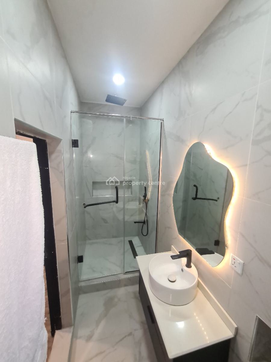 2 Bedroom Apartment, Lekki Phase 1, Lekki, Lagos, Flat / Apartment Short Let