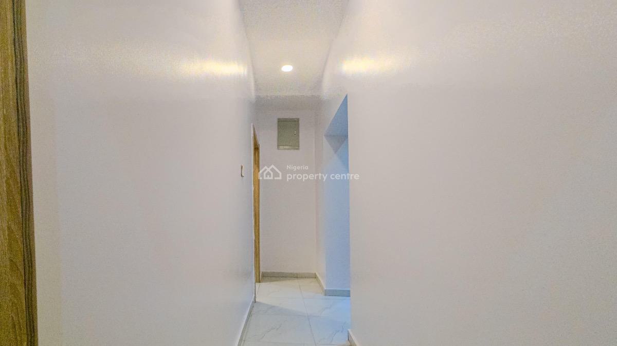 2 Bedroom Apartment, Lekki Phase 1, Lekki, Lagos, Flat / Apartment Short Let