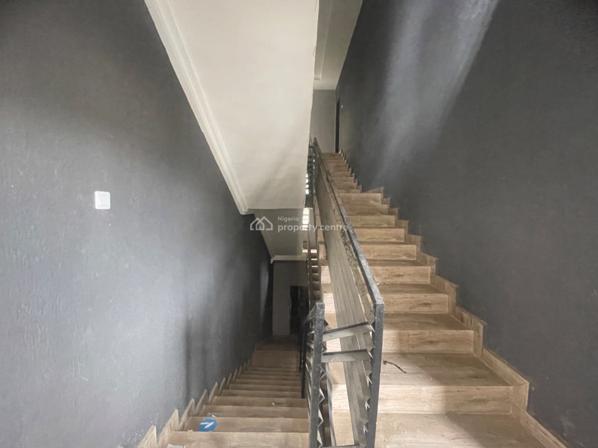 Luxury 9-flat Apartment Building in New Market Layout Estate, New Market Layout Egbu, Owerri North, Imo, Block of Flats for Sale