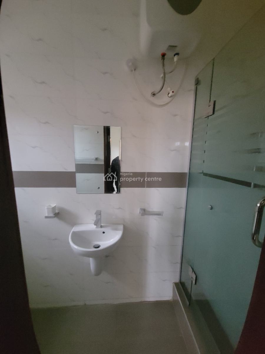 3 Bedroom Flat, Lekki Phase 1, Lekki, Lagos, Flat / Apartment for Rent