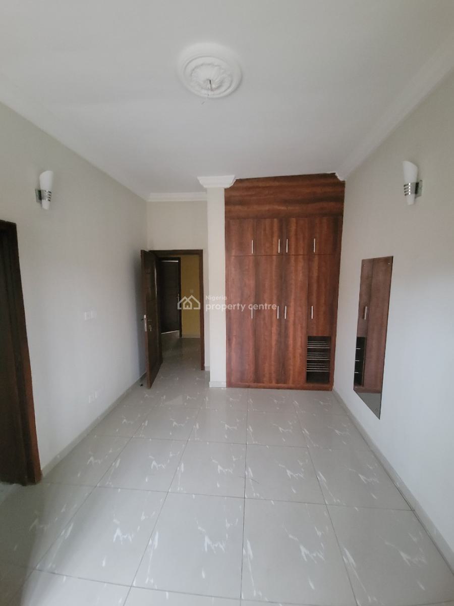 3 Bedroom Flat, Lekki Phase 1, Lekki, Lagos, Flat / Apartment for Rent