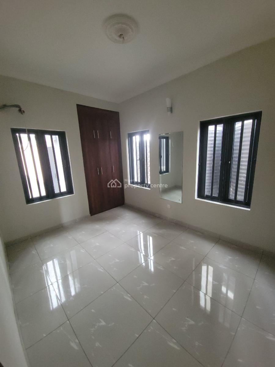 3 Bedroom Flat, Lekki Phase 1, Lekki, Lagos, Flat / Apartment for Rent
