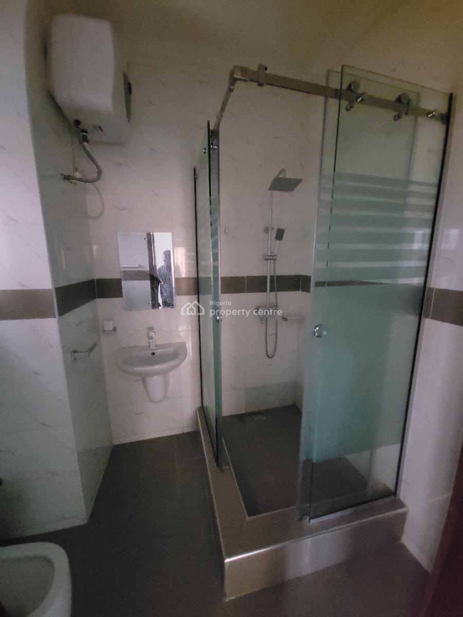 3 Bedroom Flat, Lekki Phase 1, Lekki, Lagos, Flat / Apartment for Rent